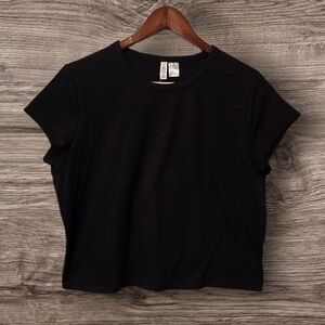 XL - NWT H&M Divided Classic Stretch Black Crop Top T-Shirt